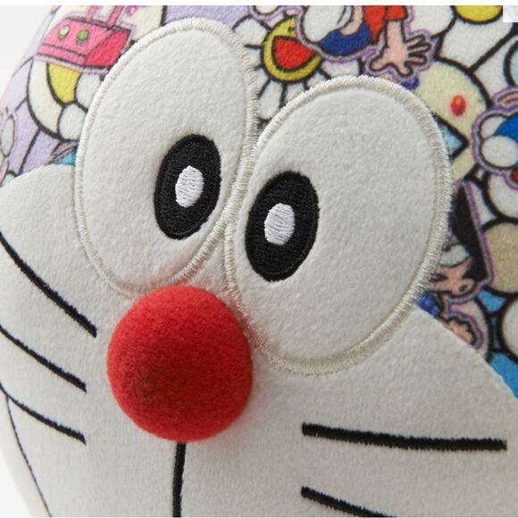 Doraemon Limited Edition Plush Toy by Uniqlo x Takashi Murakami - Picture 4 of 6